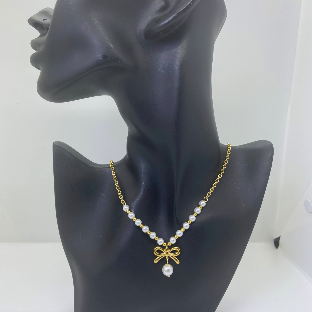 Rosa Pearl Bow Necklace – VETRA